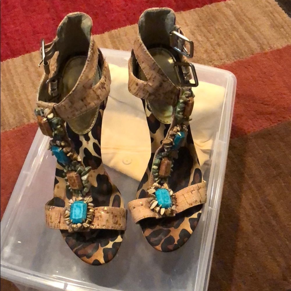 Sandals - Picture 2 of 4